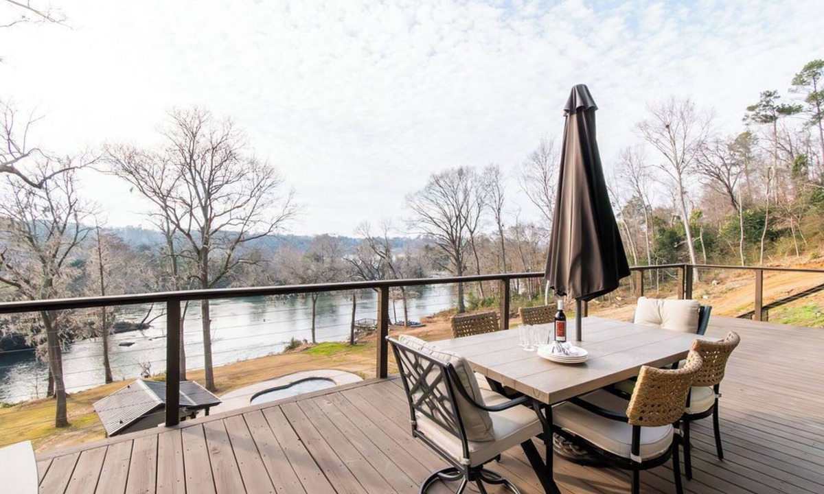 North Augusta House | Marvelous 5-bedroom house on the river in North Augusta