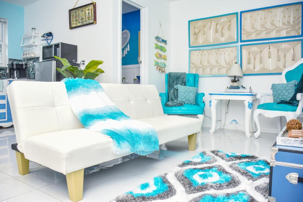Hialeah Apartment | Miami Boho Beach Place