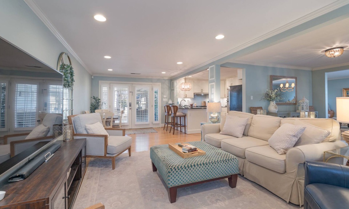 Rock Hill House | Milton House Cozy and Elegant 3/2