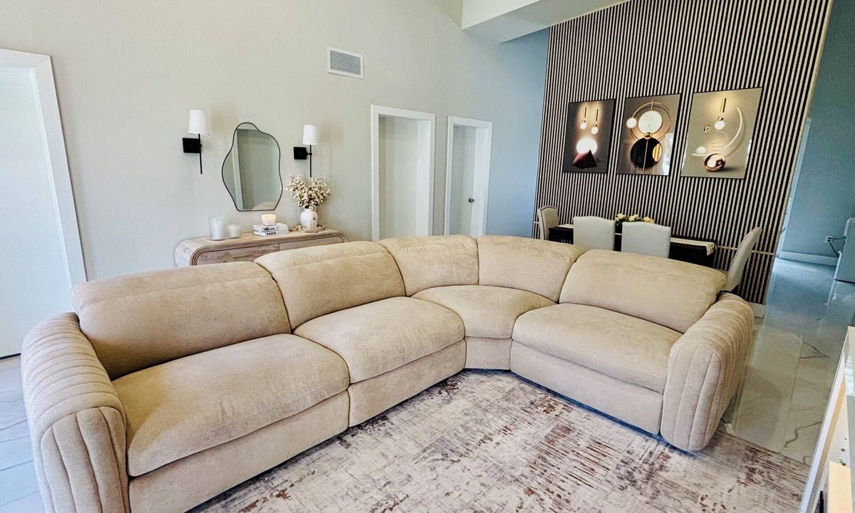 Lehigh Acres House | Modern 2BR HOME | Private Office | BBQ |Near- 82 and Golf Camp