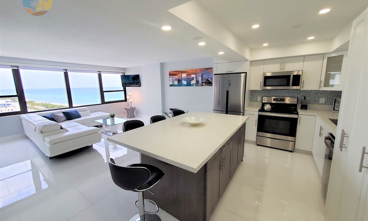 Mid Beach Condo | Modern 3 Bedroom with Ocean Views - 1104