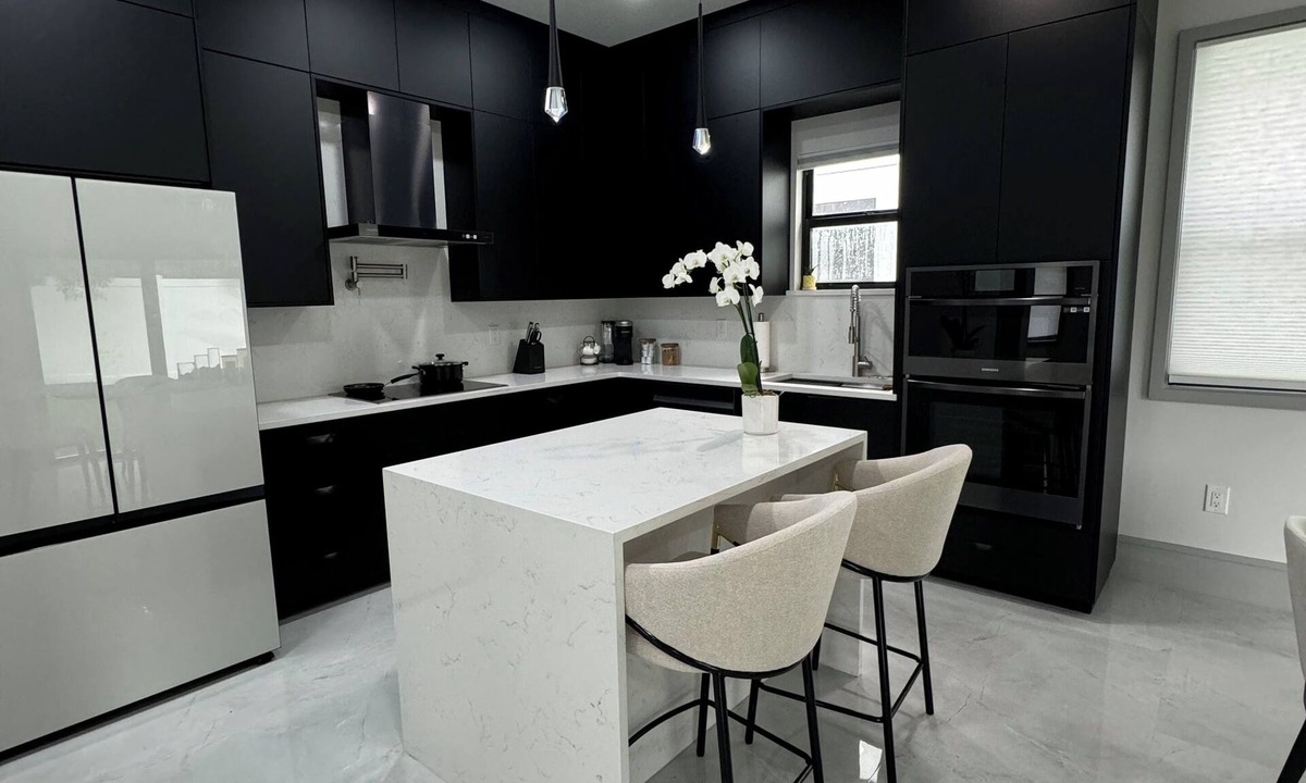 Oakford Park House | Modern and Elegant Residence