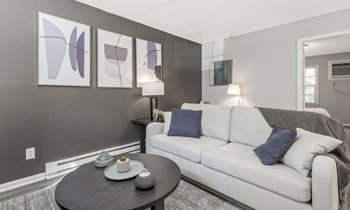 Greensboro Apartment | Modern Apartment in Prime Location (ID1170X559)