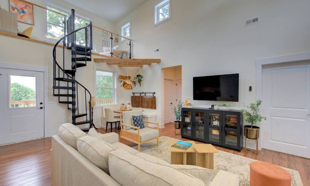 Spartanburg House | Modern Barn Loft Steps to Downtown + Backyard & BBQ