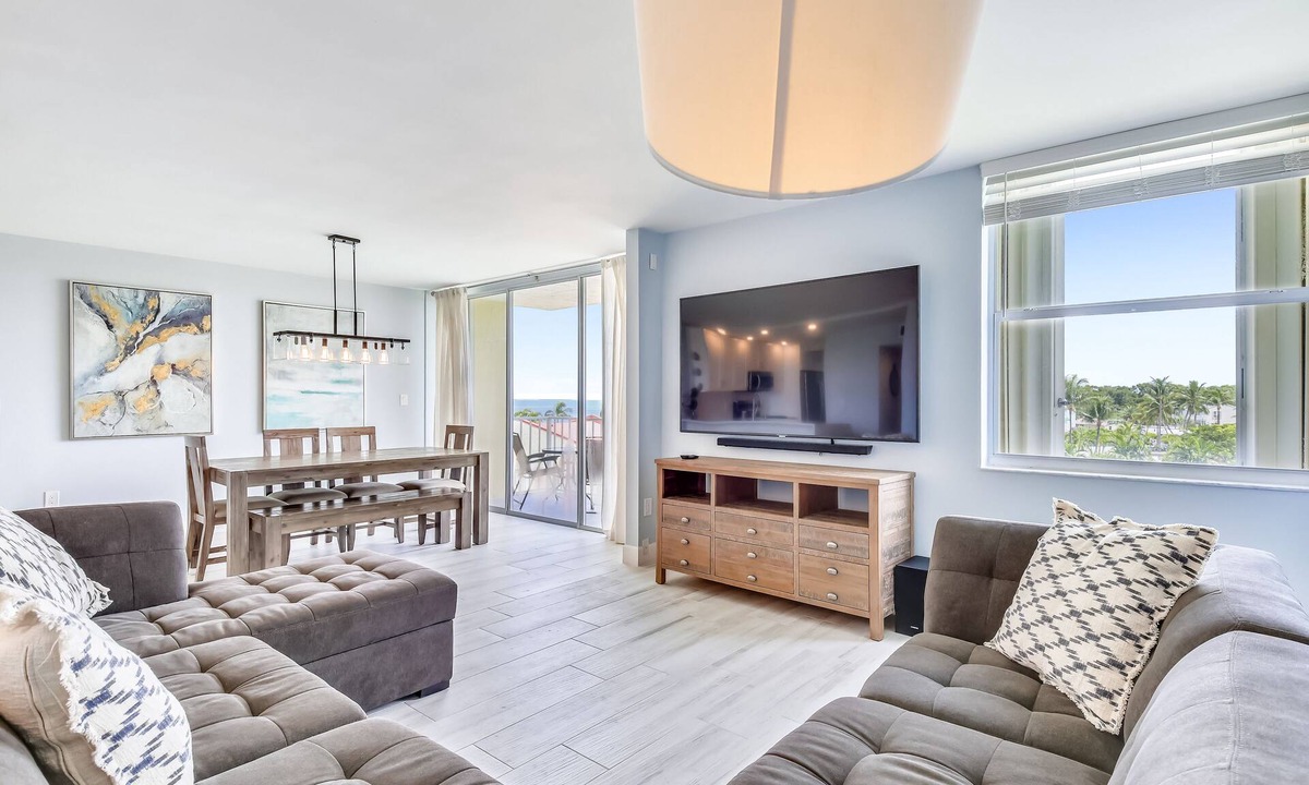 Islamorada Condo | Modern condo w/ shared pool and tennis, on-site beach, & prime boating location!