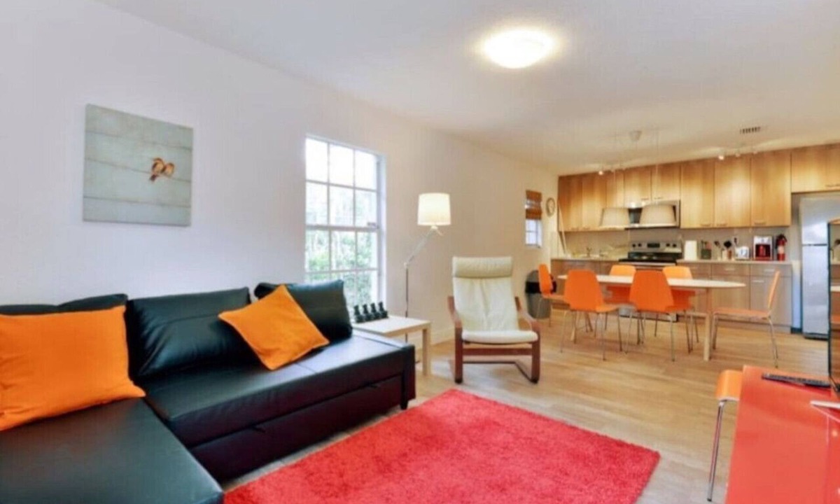 Buena Vista Apartment | Modern Design District Getaway W/Hot Tub & Garden
