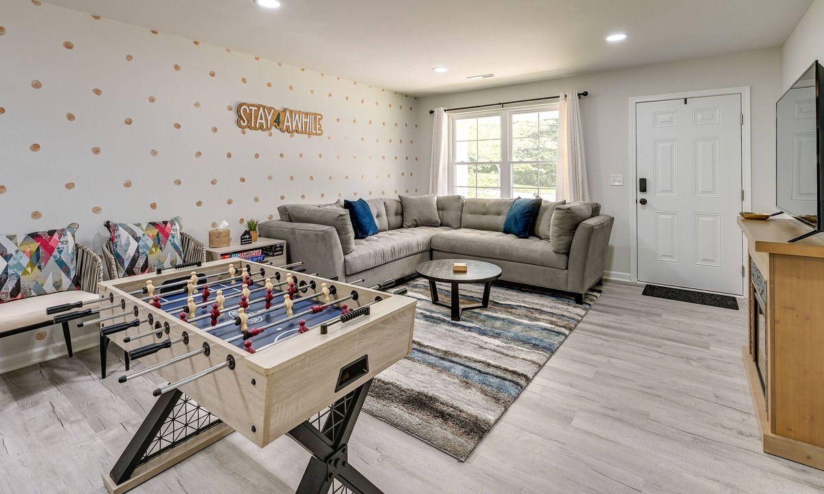 Greensboro Cottage | Modern Greensboro Getaway w/ Fire Pit!