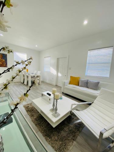Westchester Apartment | Modern & New,Excellent Location Miami
