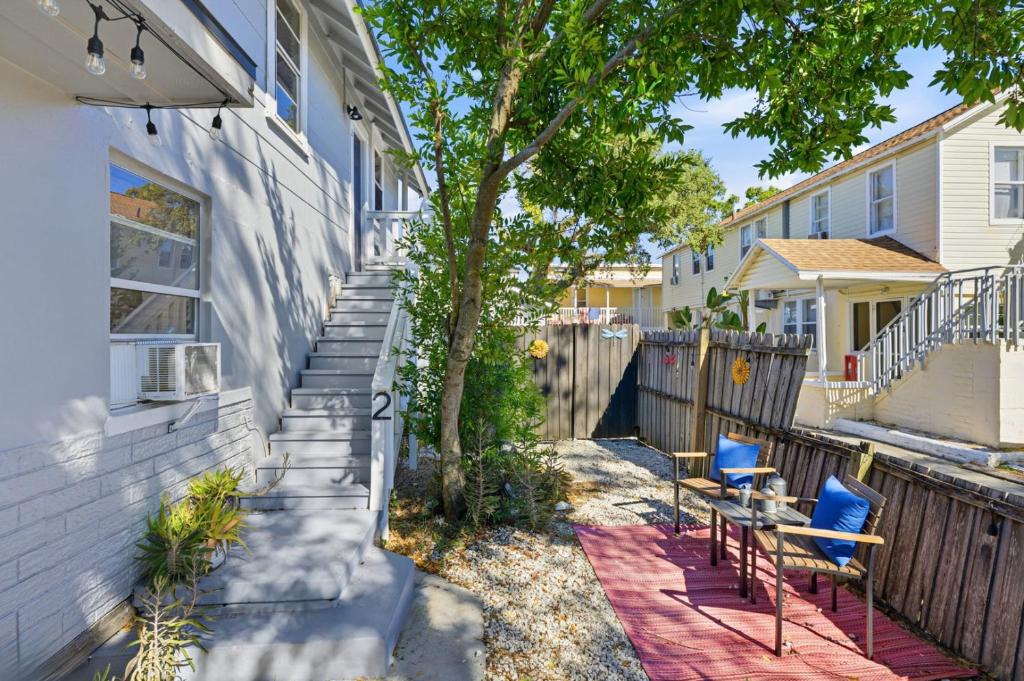 St. Petersburg Apartment | Modern Studio Balcony Pet Friendly