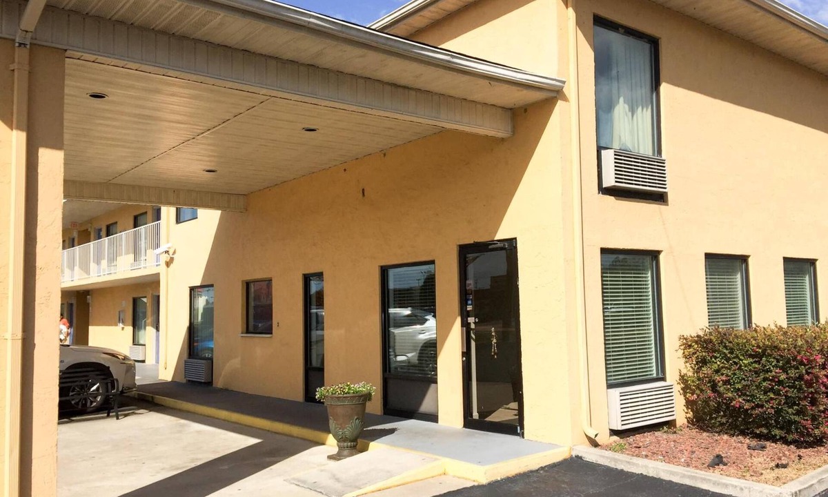 MacClenny Hotel | Motel 6 Macclenny, FL