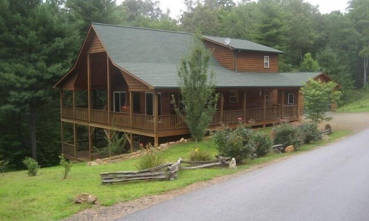 Murphy Ski Chalet | *Mountain Serenity*