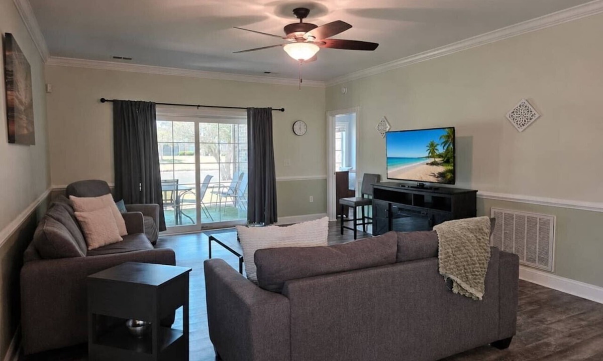 Central Myrtle Beach Apartment | Myrtle Beach Golf + Pools at Shore Bound