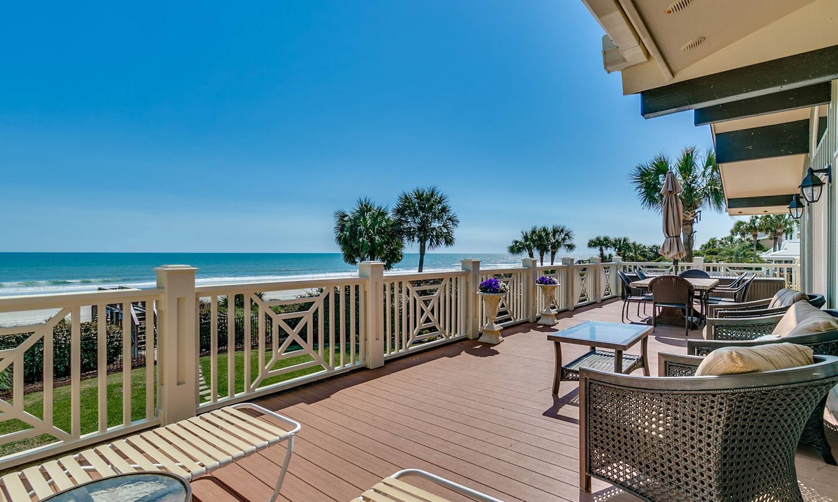 Long Bay Estates House | Myrtle Beach Home on the Ocean! Sun Deck! Pool! Spa! Two Master BRs! Pool Table!