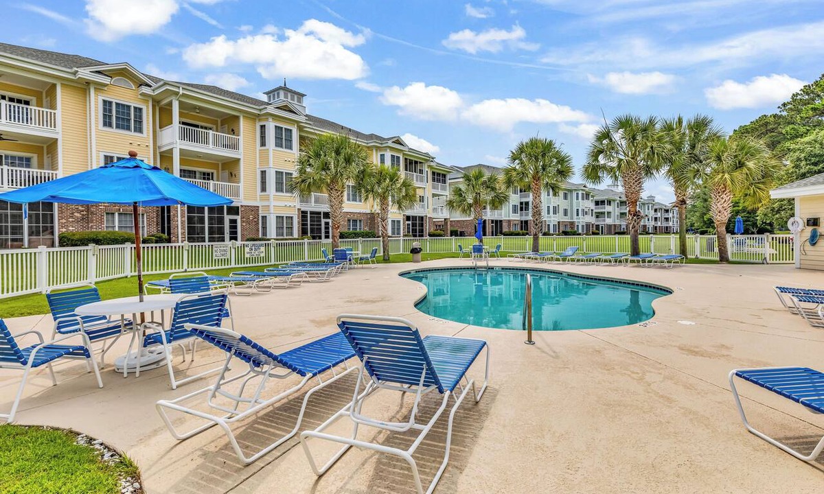 Central Myrtle Beach Condo | Myrtlewood 2-bedroom condo. Pool in the backyard