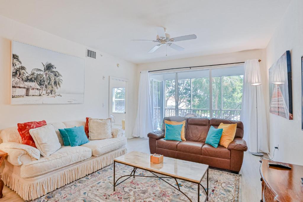 Vanderbilt Beach Apartment | Naples Vanderbilt Villa