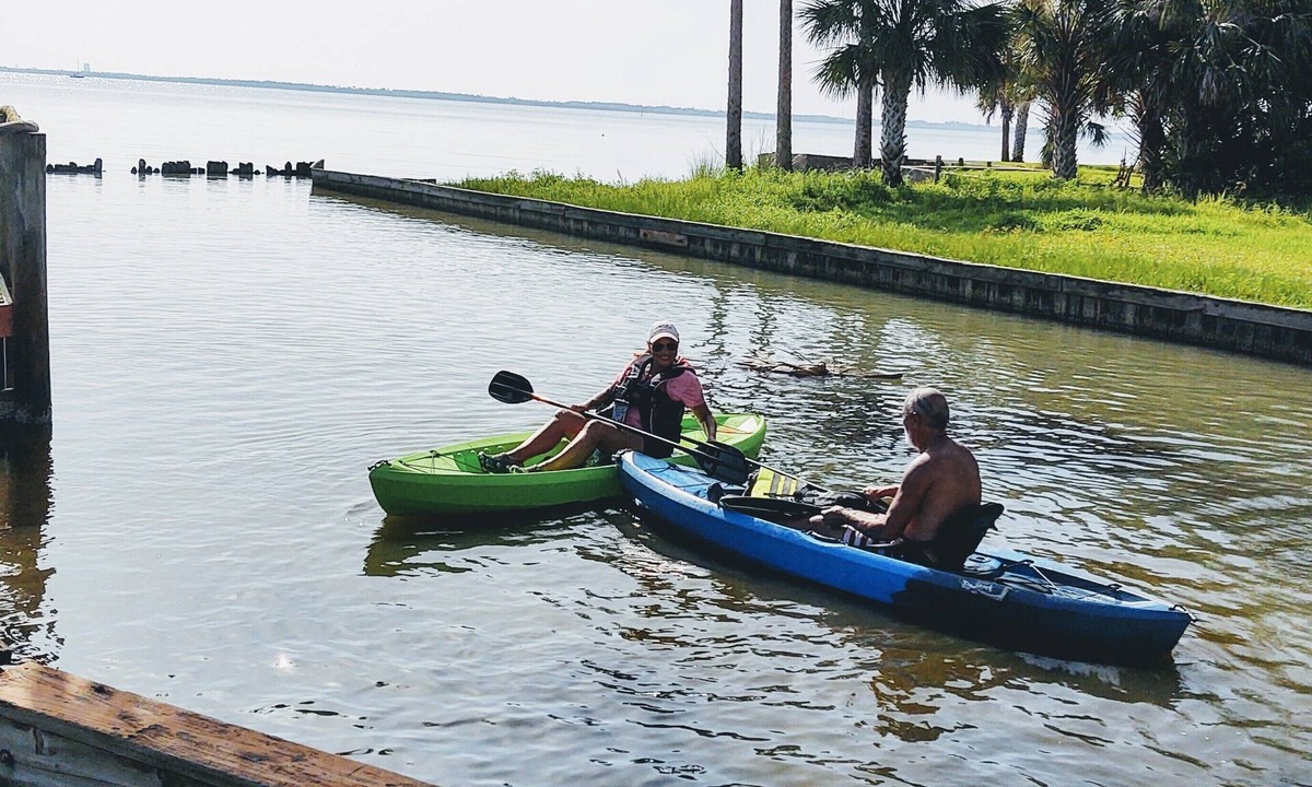 Titusville House | NASA KSC Guest House 3bds 2bths+kayaks+ rocket launches+beaches+Cape Canaveral