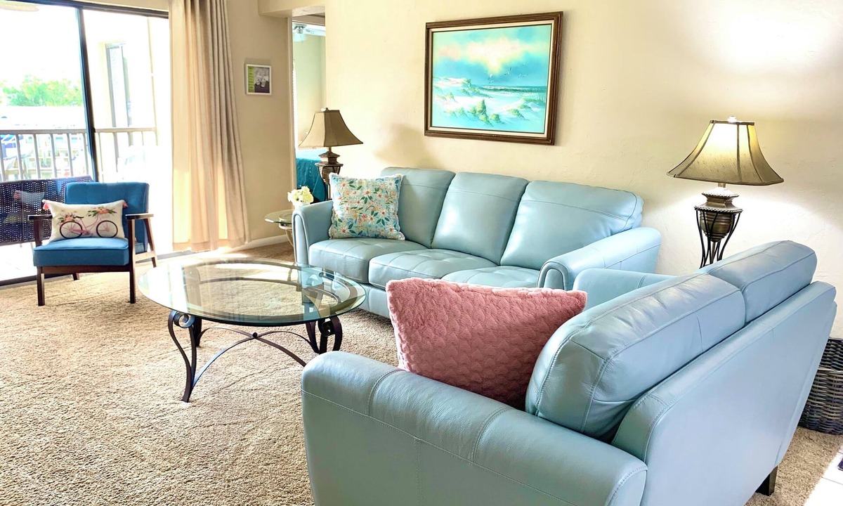South Island Condo | Nice 3 BR, 2 bath Condo. Large heated pool!
