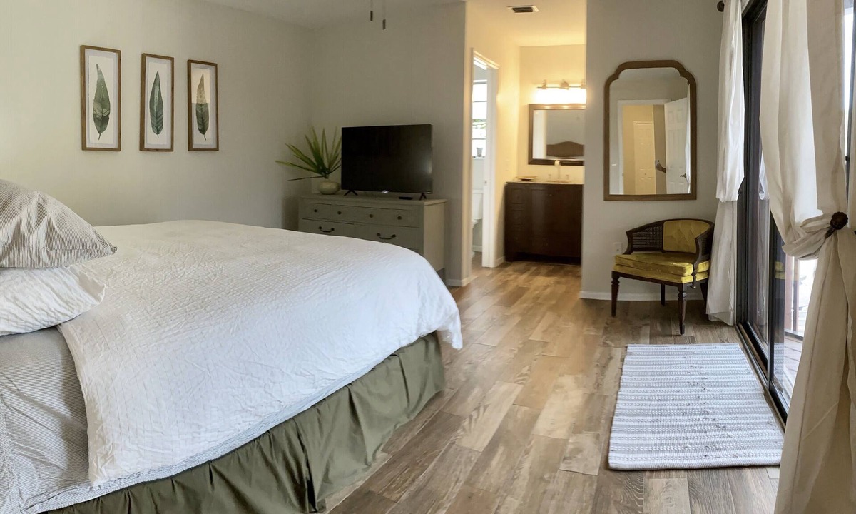 Titusville House | NO PET FEES-Titusville/Space Coast 2bed/2.5bath Townhouse w/Garden
