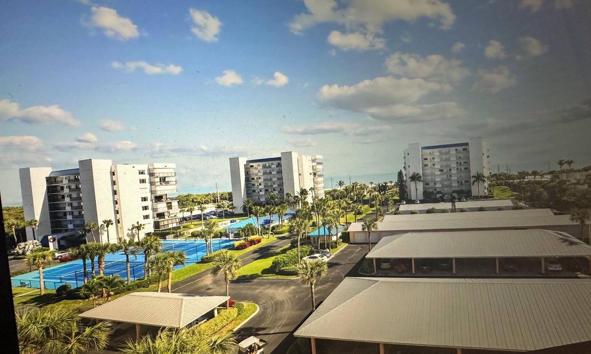 Fort Pierce Shores Condo | North Hutchinson Island - Cozy condo steps away from natural beach - great views