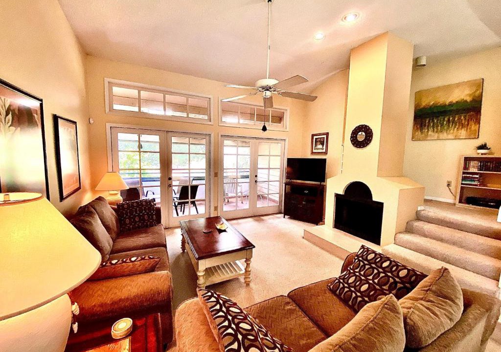 Ventura Villa | North Oasis Condo - 3BR Home Close to Disney and Parks