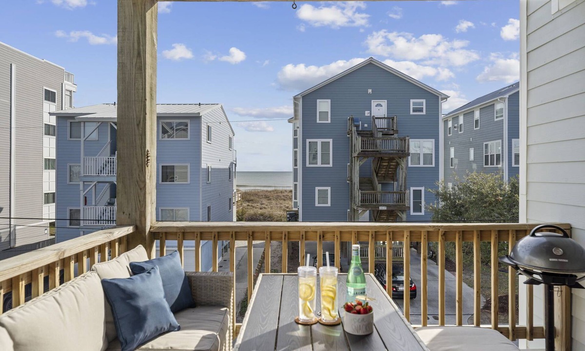 Carolina Beach Condo | Ocean View Condo, Steps to Beach & Boardwalk, 3BR/2BA! ★