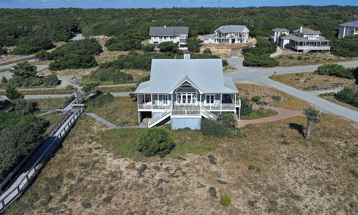 South Beach House | Oceanfront Beach Cottage with Direct Beach Access