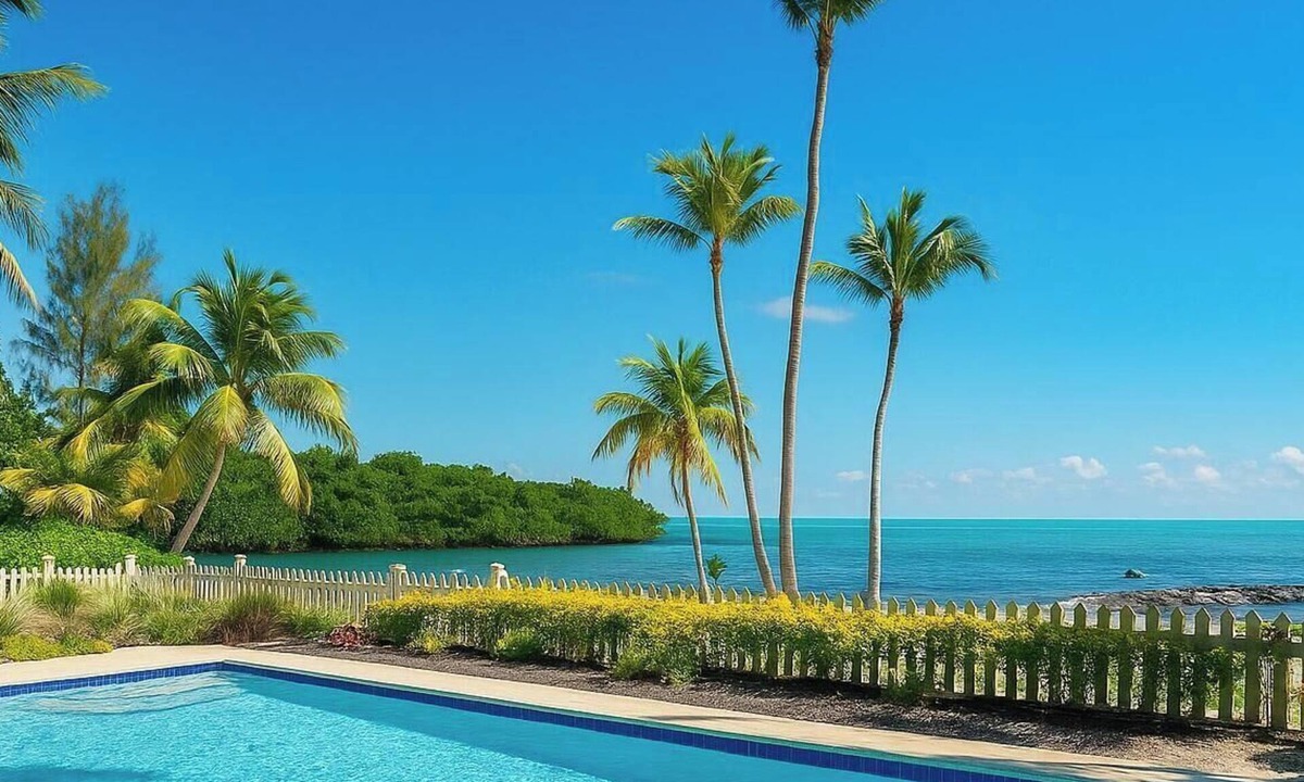 Islamorada House | Oceanfront Estate Private Beach Private Pool