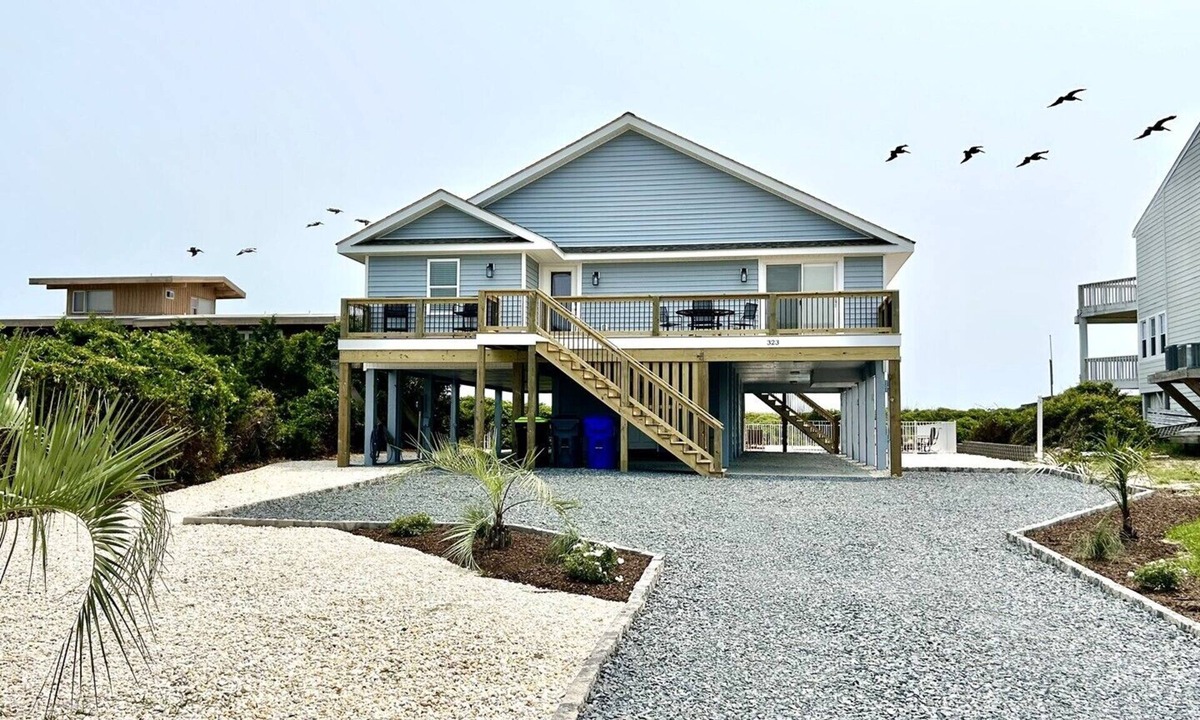 Caswell Beach House | Oceanfront Fishin Shack in Caswell Beach. Newly renovated with Pool