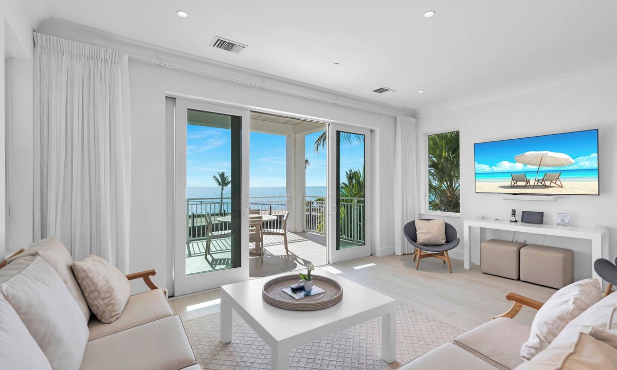 Islamorada House | Oceanfront + Resort Perks | 4BR Villa (Sleeps 8)