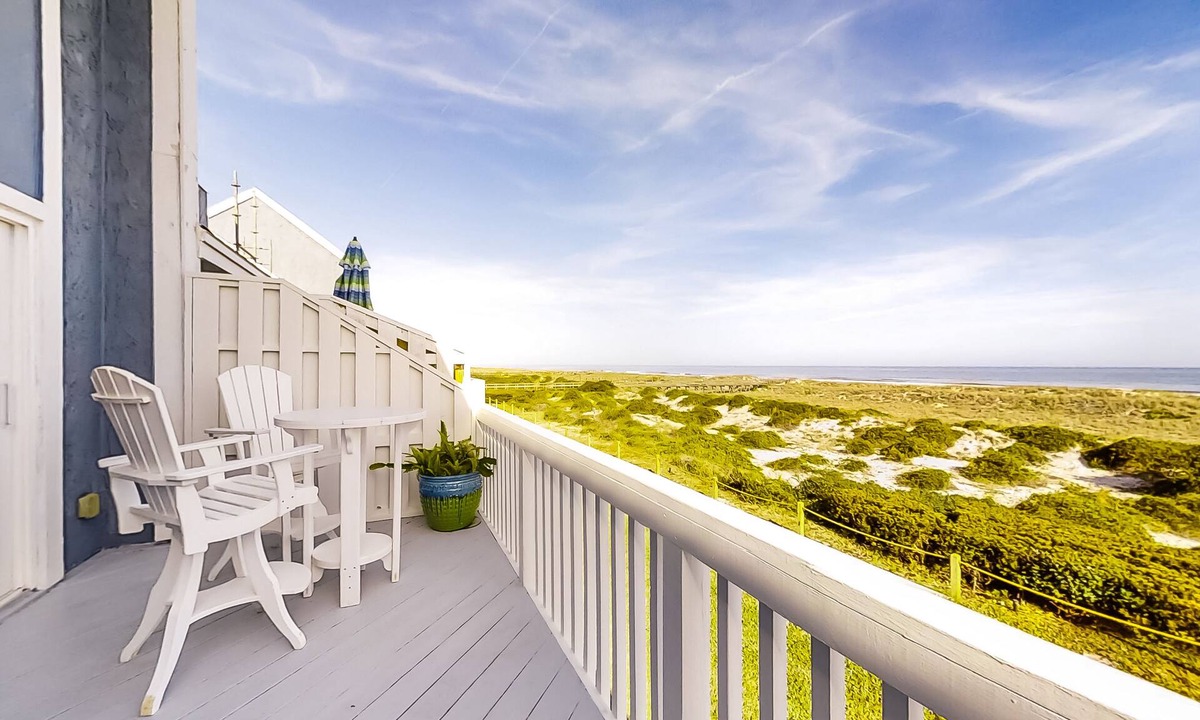 Fernandina Beach House | Oceanfront townhouse with ocean views, central AC, WiFi, & outdoor pool