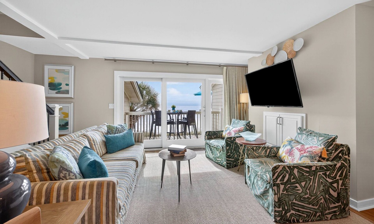 Isle of Palms Condo | OCEANFRONT Views, Community Pool, Modern, Ideal Wild Dunes Location!