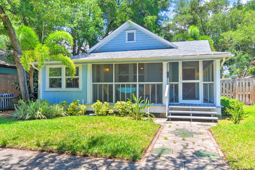 Historic Uptown House | Old St Pete Bungalow - Downtown 1 Mi, Beach 8 Mi!