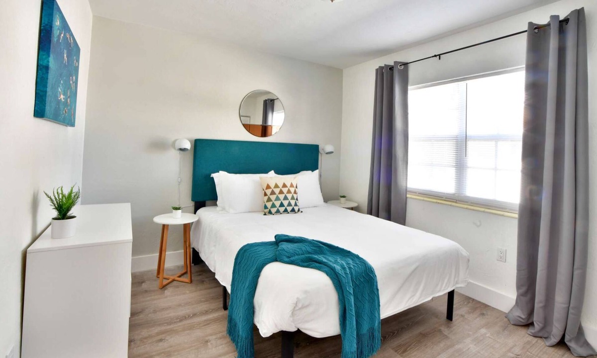 The Roads Condo | ✨One Bedroom plus Free Parking