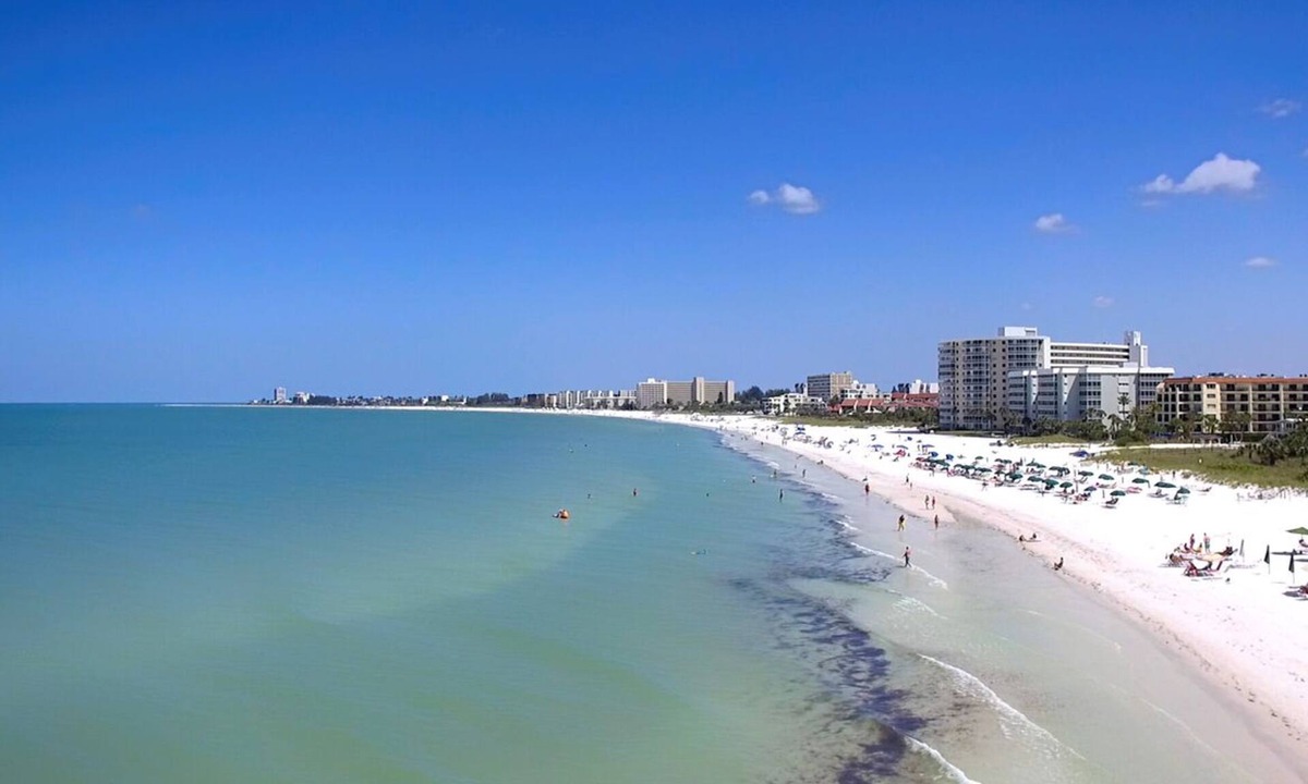 Siesta Key Condo | Open Concept 2 BR/2Bath, New in Unit Laundry, Covered Parking in Front of Unit