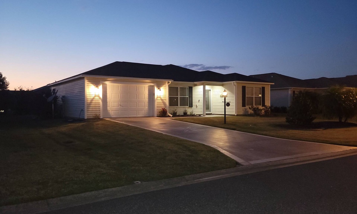 Fernandina House | Our home is located in a great location between Brownwood and Lake Sumter.