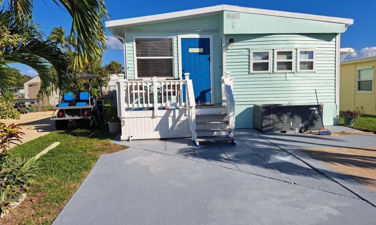 Hutchinson Island South Cottage | Paradise Beachside Cottage on Jensen Beach