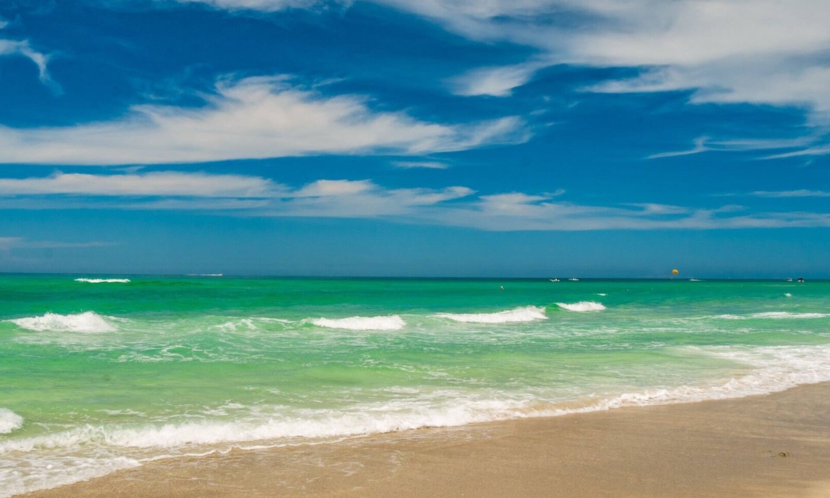 South Bradenton House | Paradise Retreat with HEATED POOL- Need We Say More