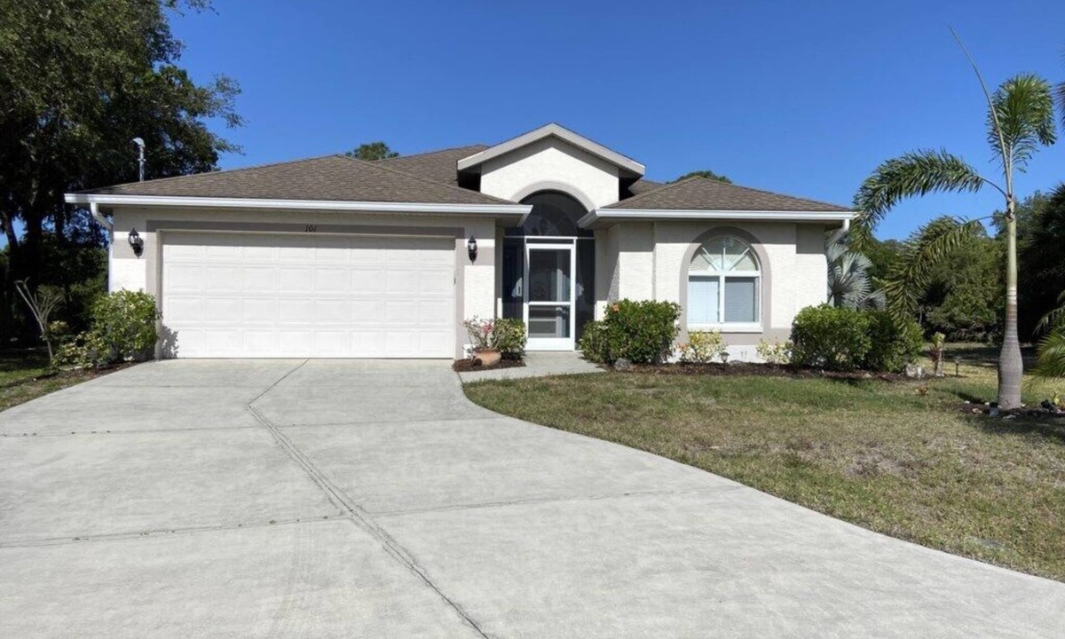 Rotonda Heights House | Peaceful Pool Escape – Close to Beach & Fun
