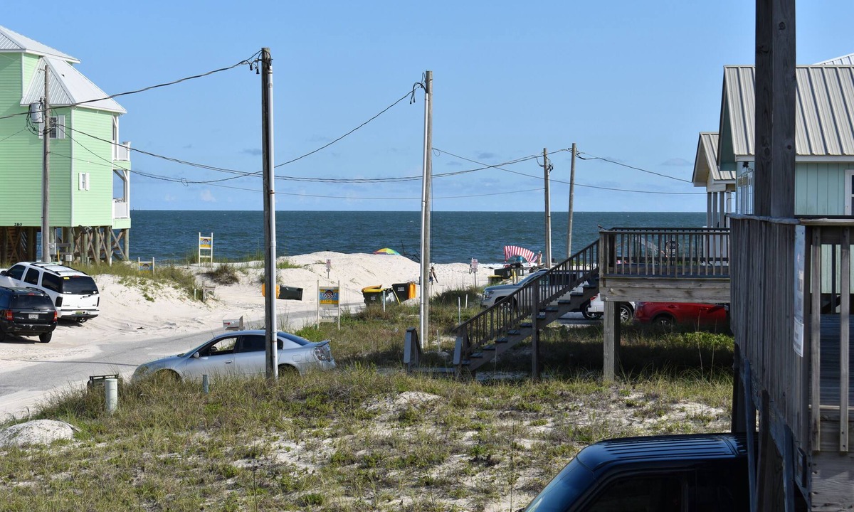 Fort Morgan House | Peach on the Beach - 3BR/2 BA - Fort Morgan - Pet Friendly
