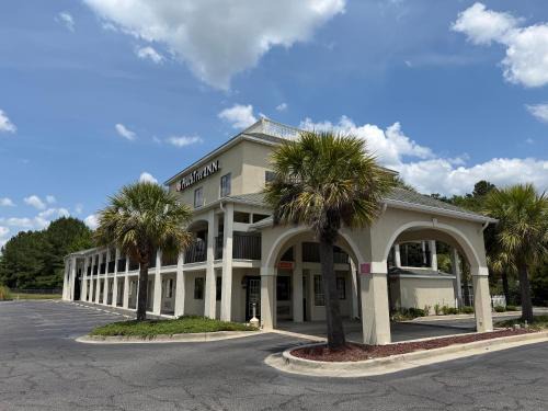 St. George Hotel | peach tree inn