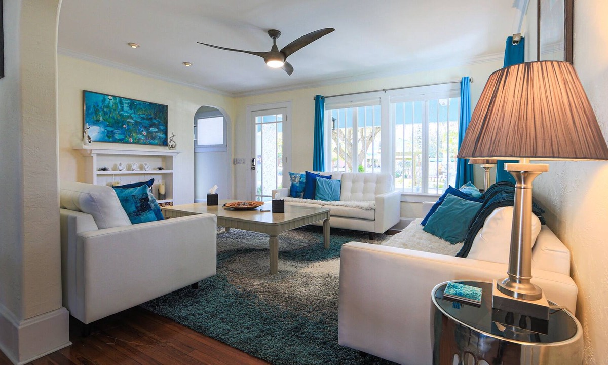 DeLand House | Peacock House Downtown DeLand