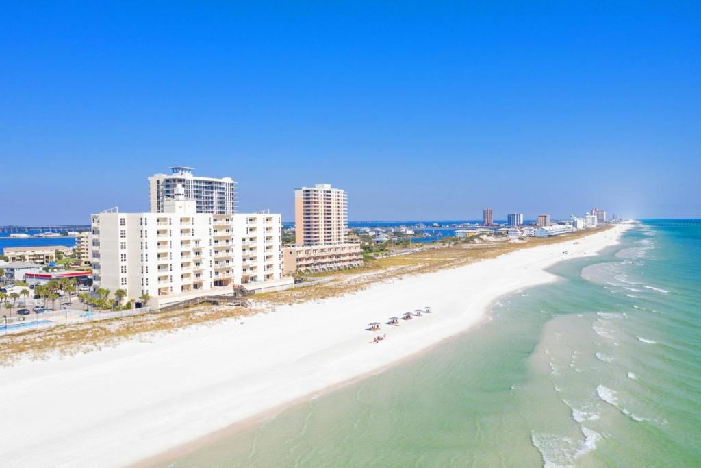Pensacola Beach Apartment | Pensacola, Oceanfront Paradise With Private Beach