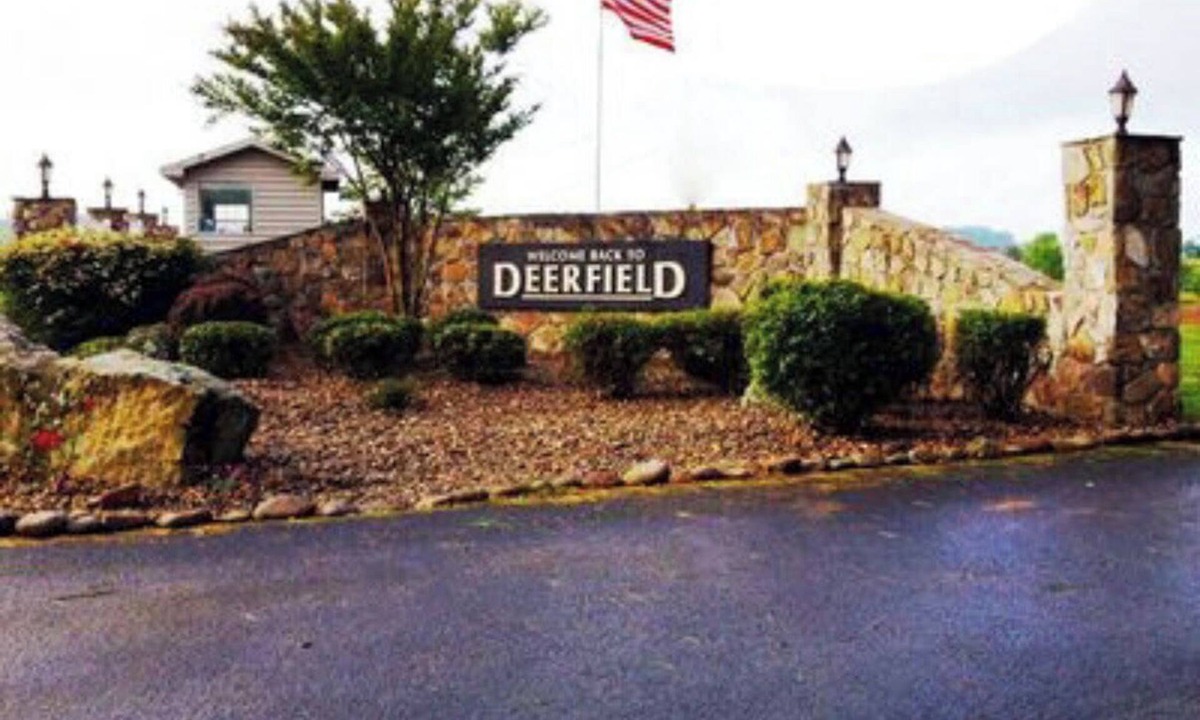 La Follette Condo | Perfect Norris Lake 2Br condo in Deerfield Resort with amazing lake views!