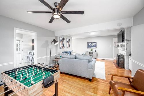 Durham House | Pet Friendly Cozy 3BRM fully Fenced yard