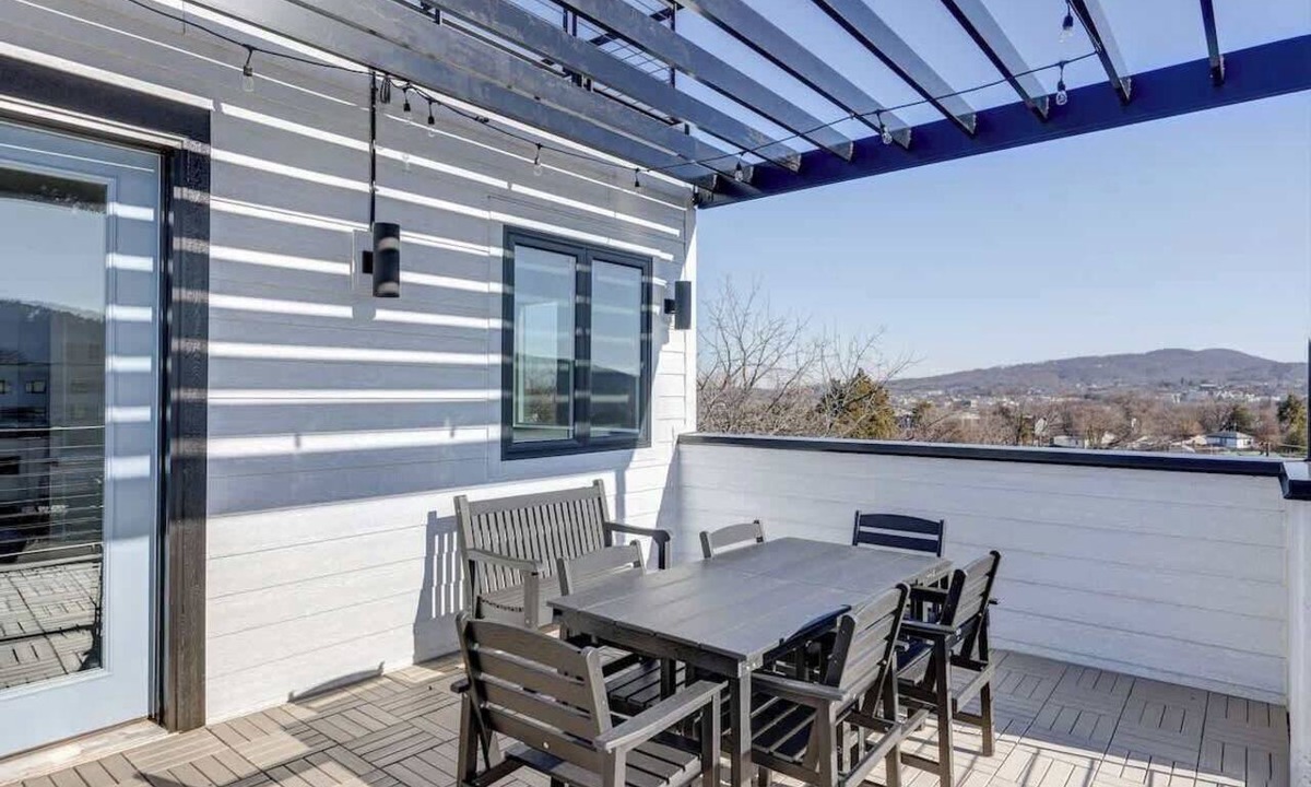 Belmont Condo | Pet-Friendly in Belmont near UVA & Downtown - #311