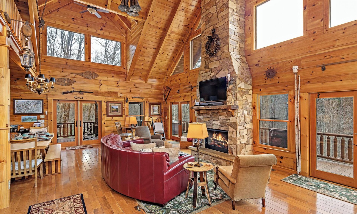 Lake Lure Cabin | Pinch Me - Mr Lake Lure Vacation Rentals