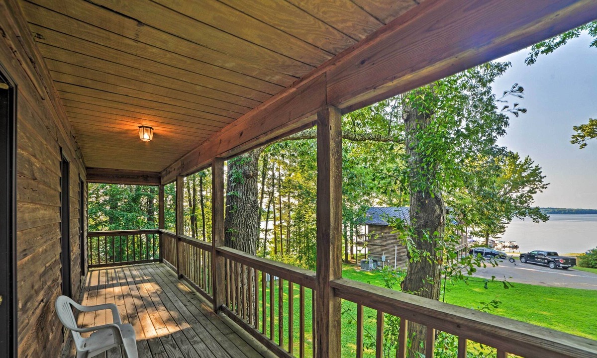 Springville Cabin | Pleasant View Resort Cabin on Kentucky Lake!