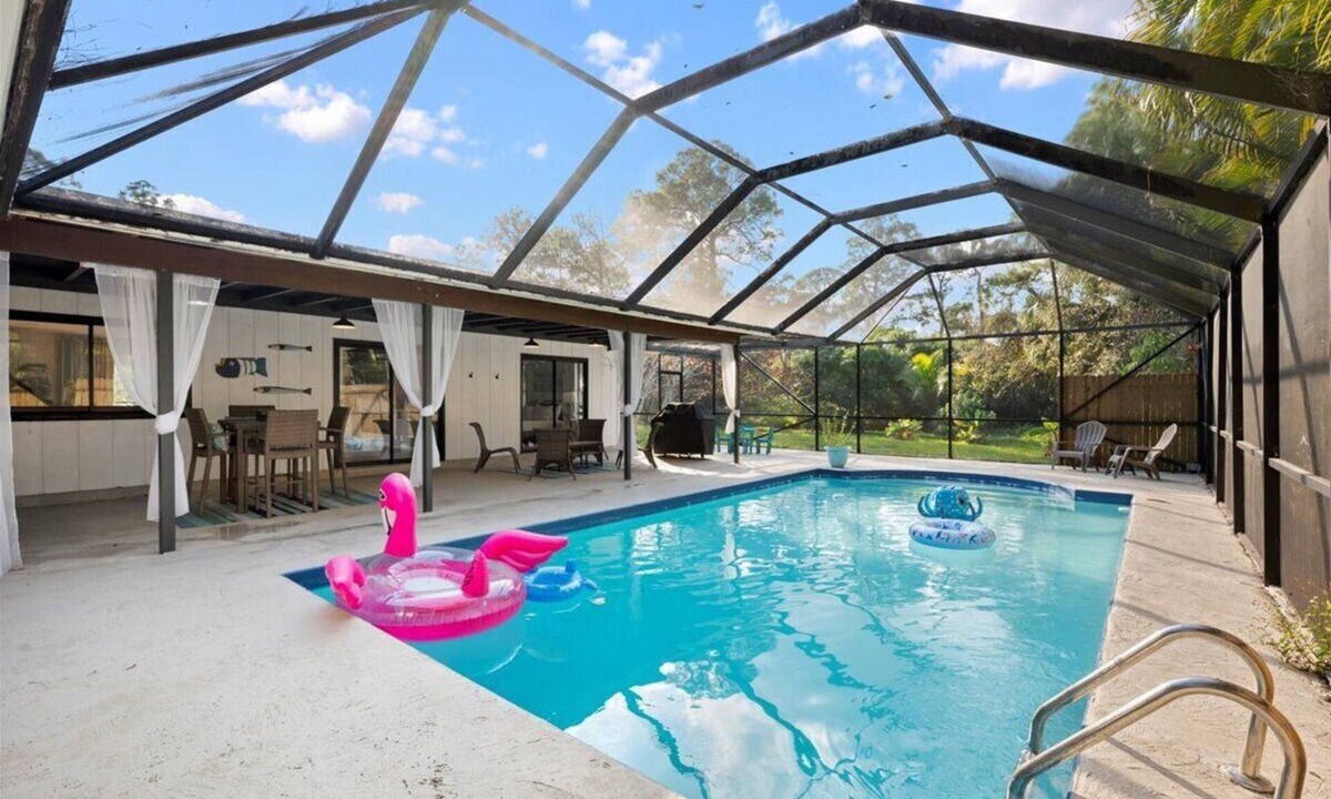 Jupiter Farms House | Pool Retreat in Jupiter Farms on 1.25 Acre Property