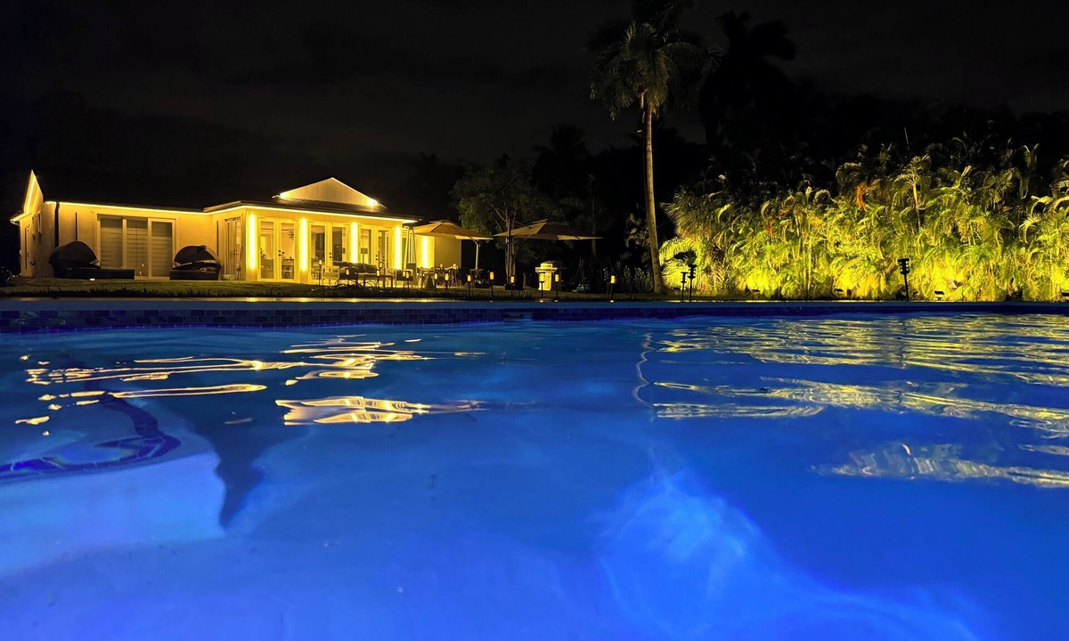 Fort Myers House | Pool Villa "Cosentino" on the River in Fort Myers