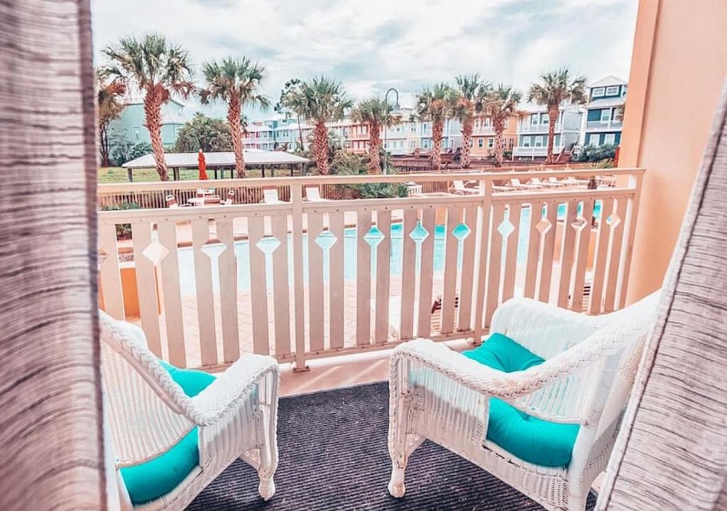 Waterside Village House | Poolside Condo at Waterside